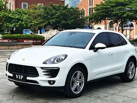 PORSCHE MACAN 2018