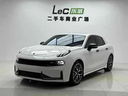 LYNK & CO 03 2021