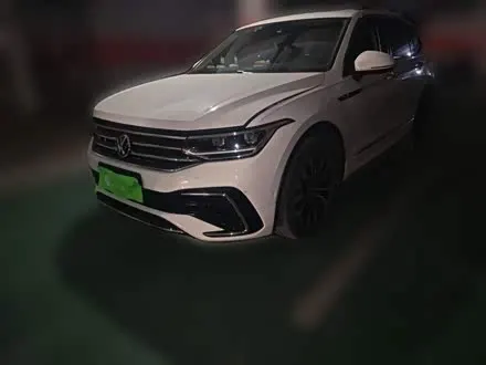 VOLKSWAGEN TIGUAN L 2022