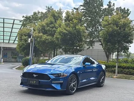 FORD MUSTANG 2019