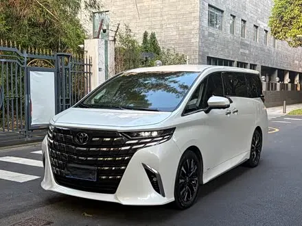 TOYOTA ALPHARD 2024