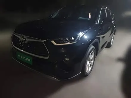 TOYOTA HIGHLANDER 2026
