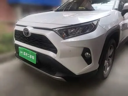 TOYOTA RAV4 2022