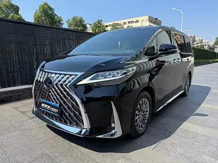 LEXUS LM — из Китая под ключ