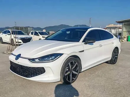 VOLKSWAGEN LAMANDO 2023