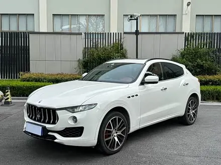 MASERATI LEVANTE 2016