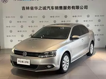 VOLKSWAGEN SAGITAR 2014