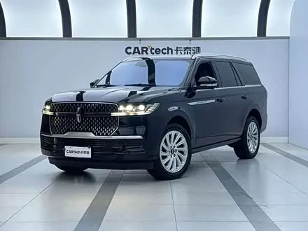 LINCOLN NAVIGATOR 2025