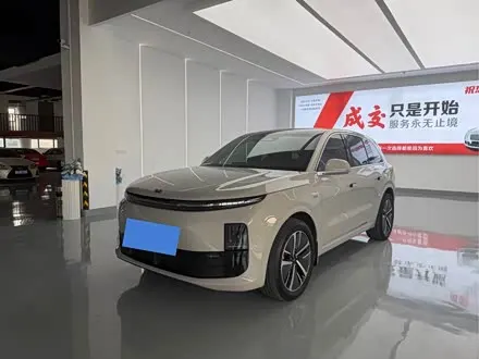 LI AUTO L6 2024