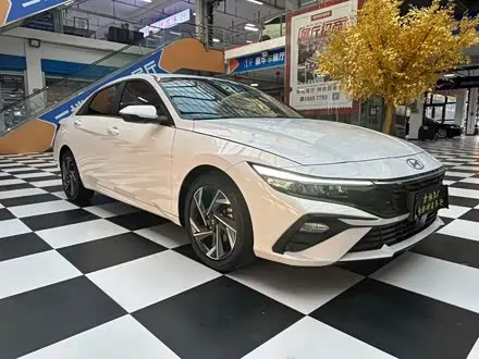 HYUNDAI ELANTRA 2023