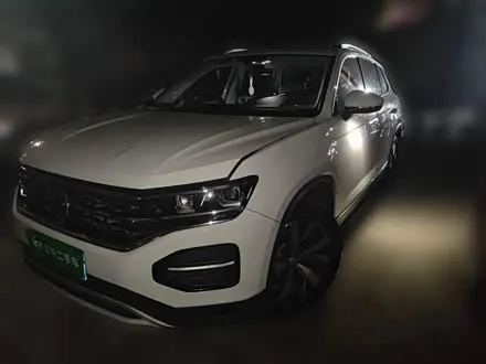 VOLKSWAGEN TAYRON 2019