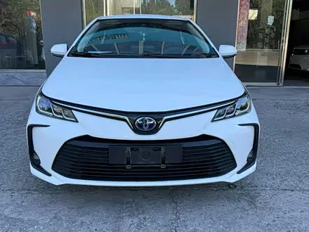 TOYOTA COROLLA 2025