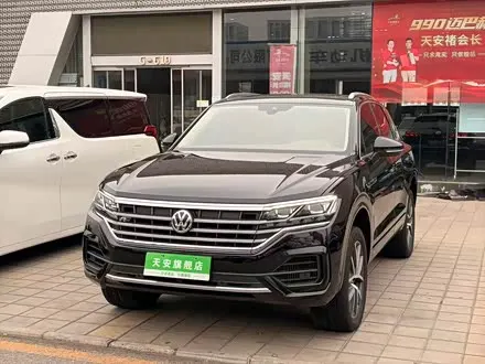 VOLKSWAGEN TOUAREG 2020