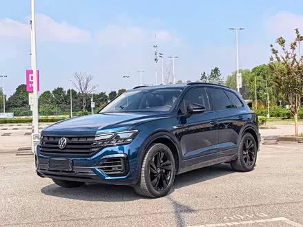 VOLKSWAGEN TOUAREG 2022