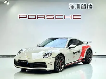 PORSCHE 911 2022