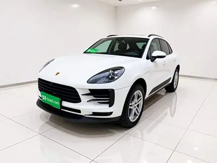 PORSCHE MACAN 2021