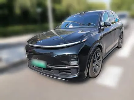 LI AUTO L8 2023
