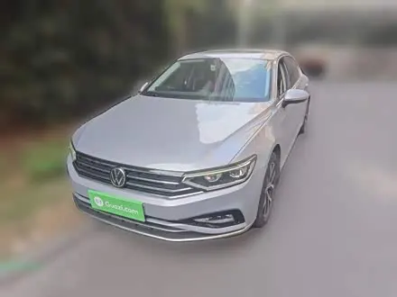 VOLKSWAGEN MAGOTAN 2020