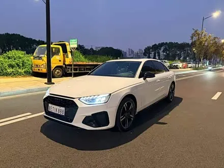 AUDI A4L 2022