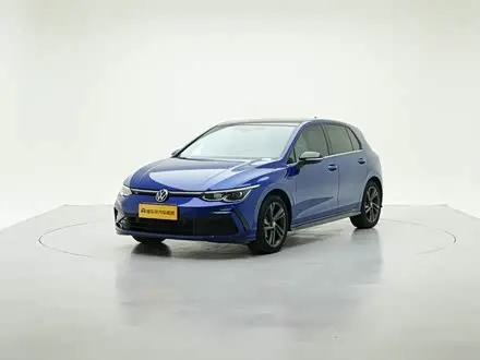 VOLKSWAGEN GOLF 2021