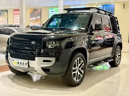 LAND ROVER DEFENDER 2024