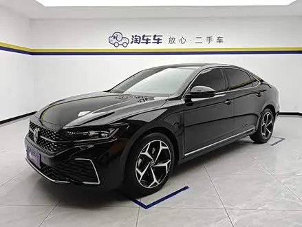 VOLKSWAGEN PASSAT 2023