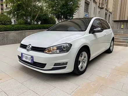VOLKSWAGEN GOLF 2017