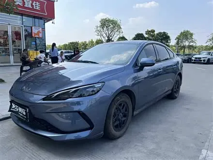 BYD SEAL 05 DM-I 2025