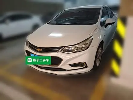CHEVROLET CRUZE 2017