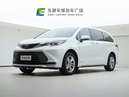 TOYOTA SIENNA 2021