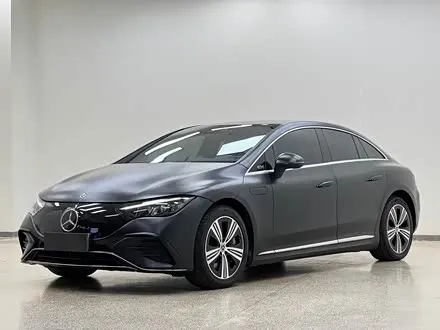 MERCEDES-BENZ EQE 2022