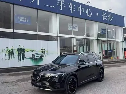 MERCEDES-BENZ EQB 2023