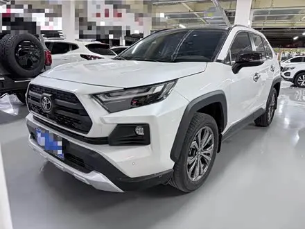 TOYOTA RAV4 2023