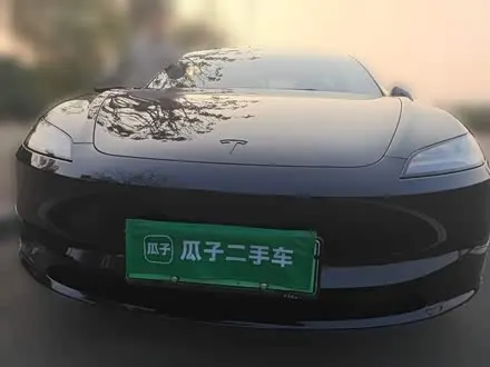 TESLA MODEL 3 2026