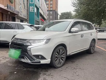 MITSUBISHI OUTLANDER — из Китая под ключ