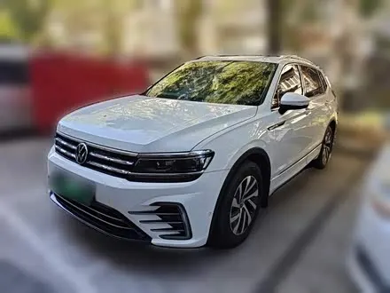 VOLKSWAGEN TIGUAN L 2021