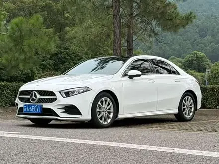 MERCEDES-BENZ A-CLASS 2022
