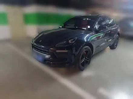PORSCHE MACAN 2024