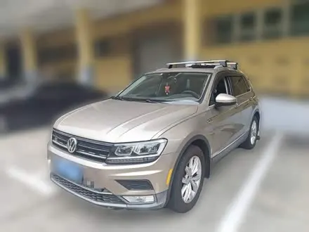 VOLKSWAGEN TIGUAN 2017