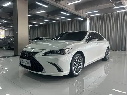 LEXUS ES 2023