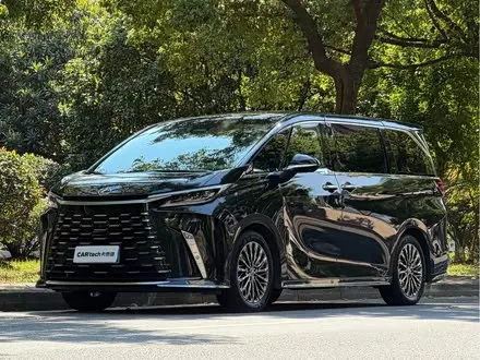 LEXUS LM — из Китая под ключ