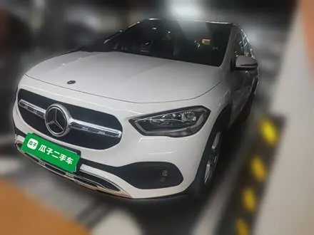 MERCEDES-BENZ GLA 2022