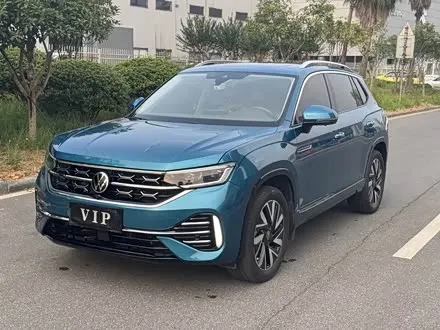 VOLKSWAGEN TAYRON — из Кореи под ключ