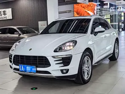 PORSCHE MACAN 2017