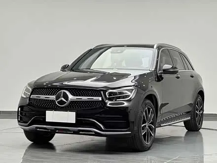 MERCEDES-BENZ GLC 2022