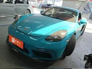 PORSCHE 718 2018