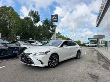 LEXUS ES 2023 — из Китая под ключ