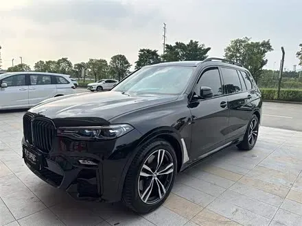 BMW X7 — из Китая под ключ