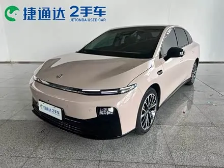 LEAPMOTOR B01 2025