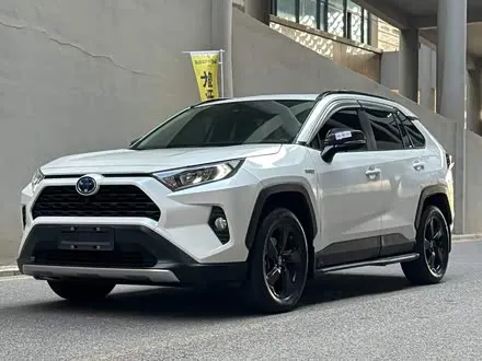 TOYOTA RAV4 — из Кореи под ключ
